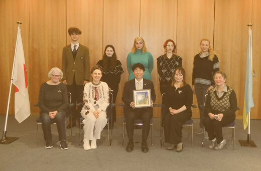 ウクライナ大使館から支援の感謝会