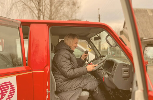 ウクライナ支援の消防車が届いた様子