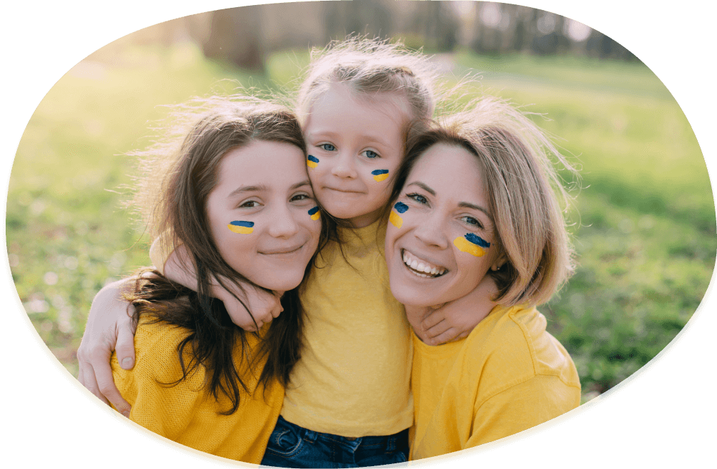 ウクライナの笑顔の親子