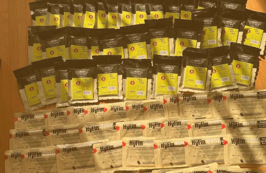 ウクライナに届けられた大量の止血帯